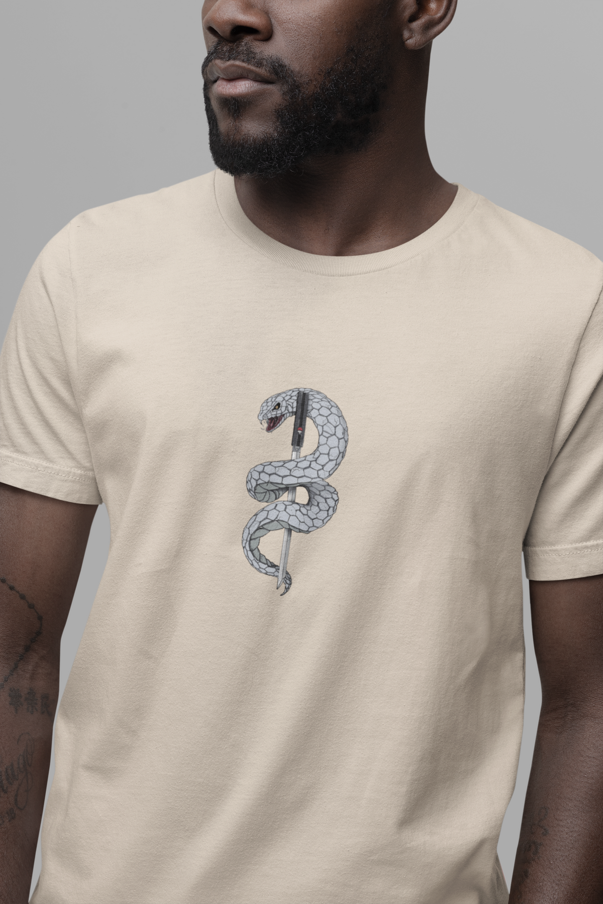 Itachi x Sasuke - Basic Shirt Unisex